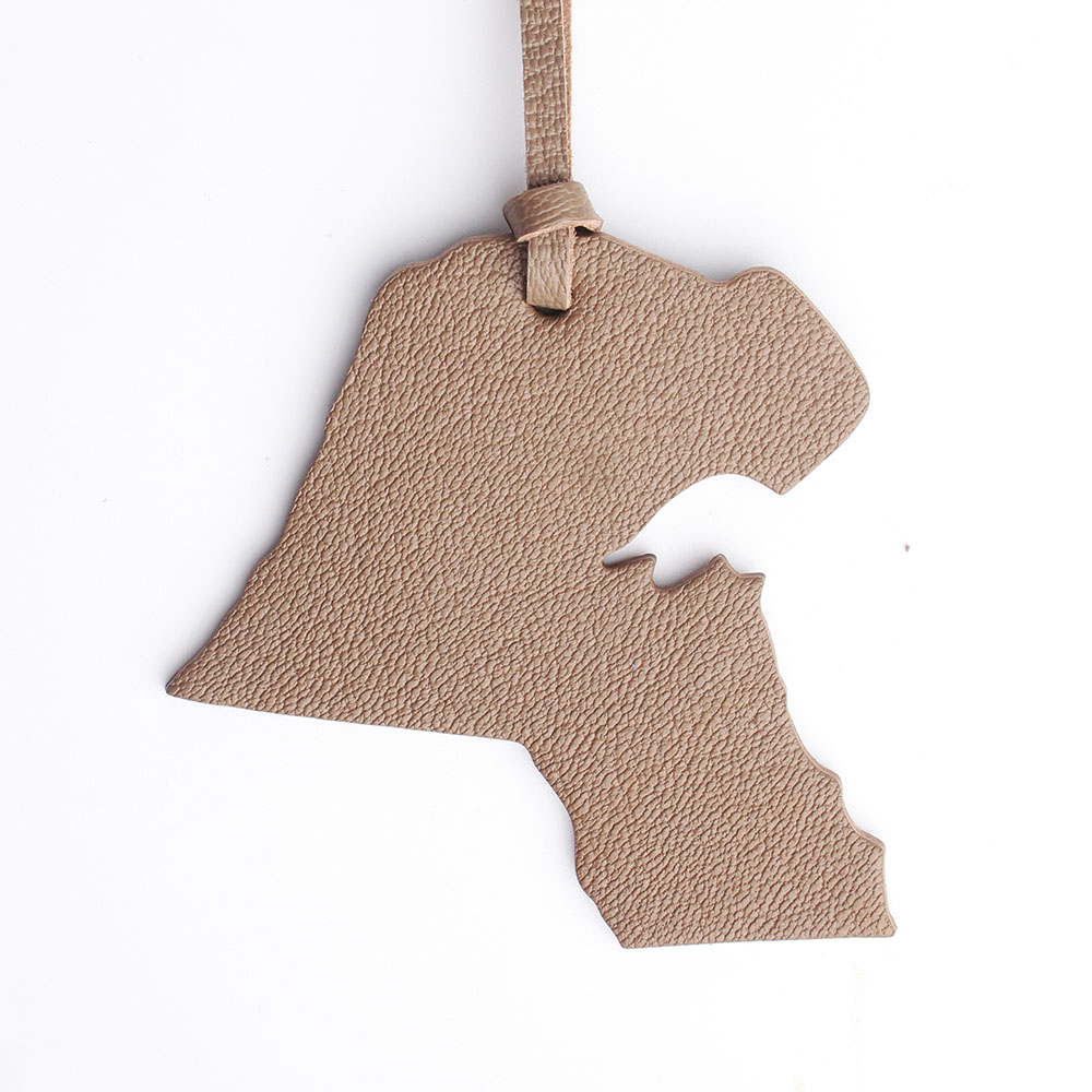 Llavero hecho a medida para mu - Women Bags Kuwait reseña y precio